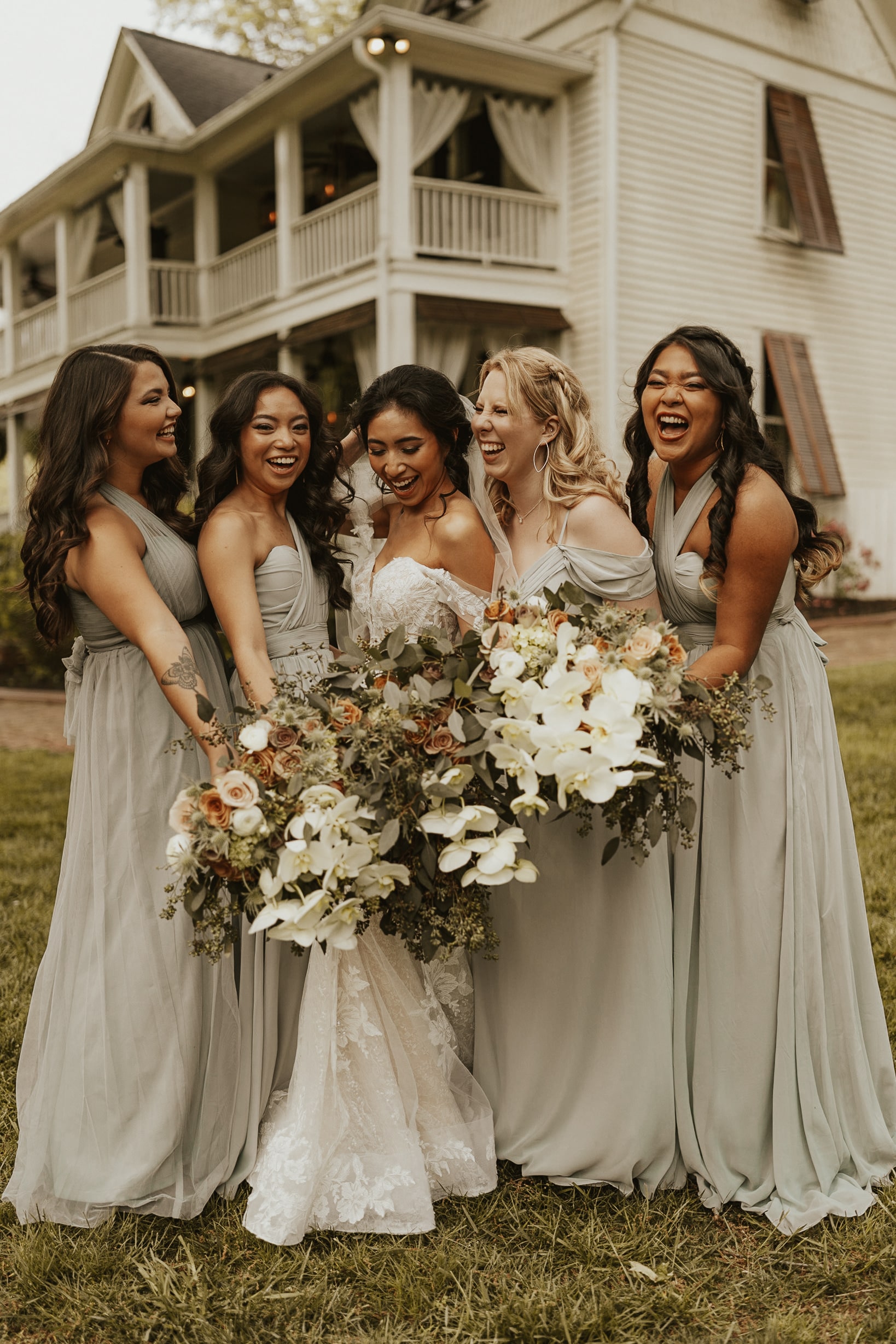 bridesmaids at the wheeler house
